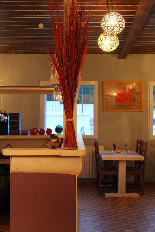 Hotel Le Couloubrier Le Muy Dış mekan fotoğraf